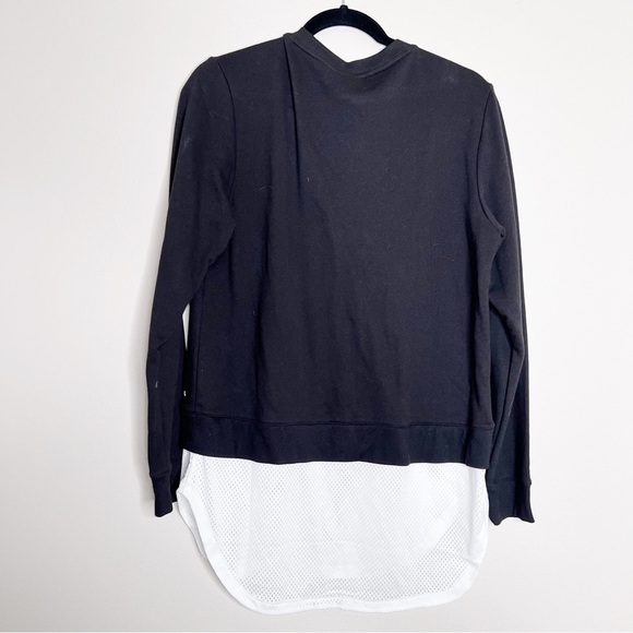 Adidas Women's Athletics Layer Sweatshirt Black White Size Medium - Picture 3 of 3